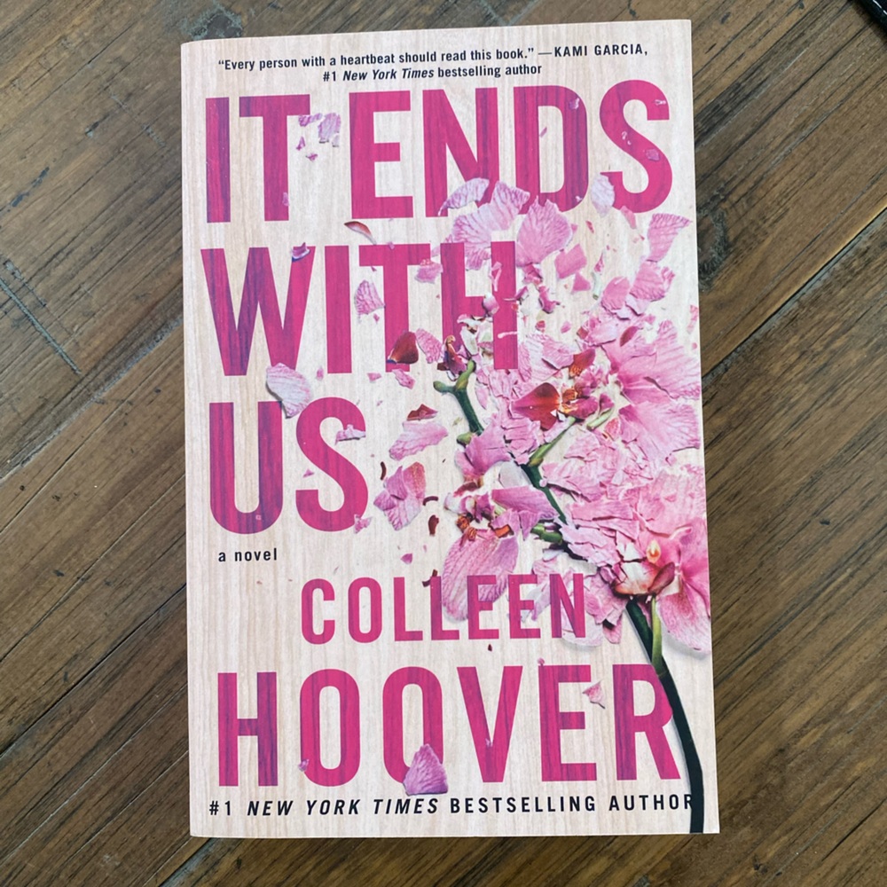It Ends with Us Colleen Hoover book